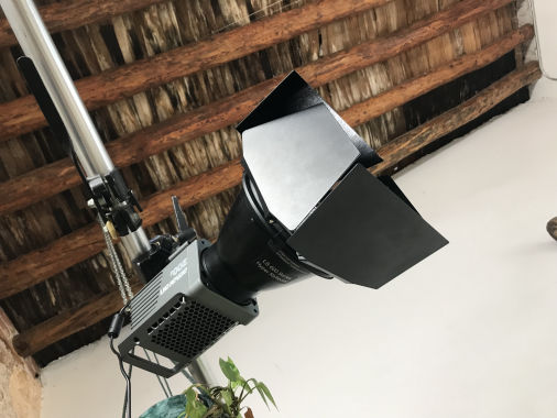Aputure Amaran 200d